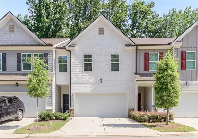 Photo 1 of Townhouse for sale at 4543 Ashbrooke Tr, Stone Mountain, GA 30083 | MLS# 7803081 | Listing updated on 2026-08-21