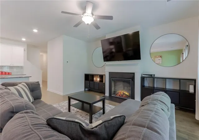 Photo 3 of Townhouse for sale at 4543 Ashbrooke Tr, Stone Mountain, GA 30083 | MLS# 7803081 | Listing updated on 2026-08-21
