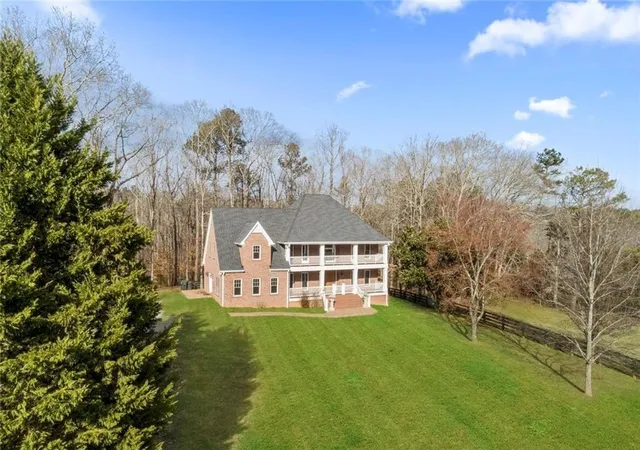 Photo 3 of Single family home for sale at 1040 Little River Wy, Alpharetta, GA 30004 | MLS# 7827535 | Listing updated on 2026-10-17