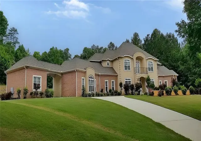 Photo 1 of Single family home for sale at 2097 Highway 85 S, Fayetteville, GA 30215 | MLS# 7767460 | Listing updated on 2026-08-25