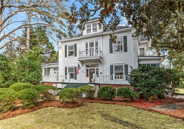 Homes for sale in Greensboro, GA | 301 N East Street, Greensboro, GA 30642 | MLS# 7723887