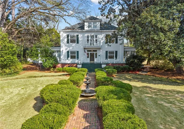 Homes for sale in Greensboro, GA | 301 N East Street, Greensboro, GA 30642 | MLS# 7723887