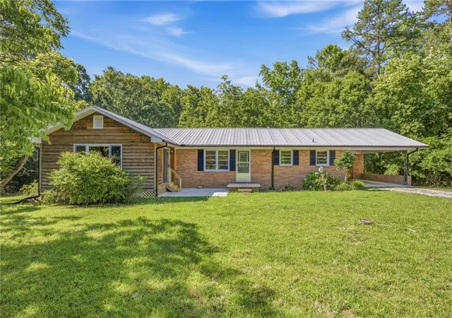 1st image of 2710 Mud Creek Rd, Cornelia, GA 30531 | MLS# 7789312