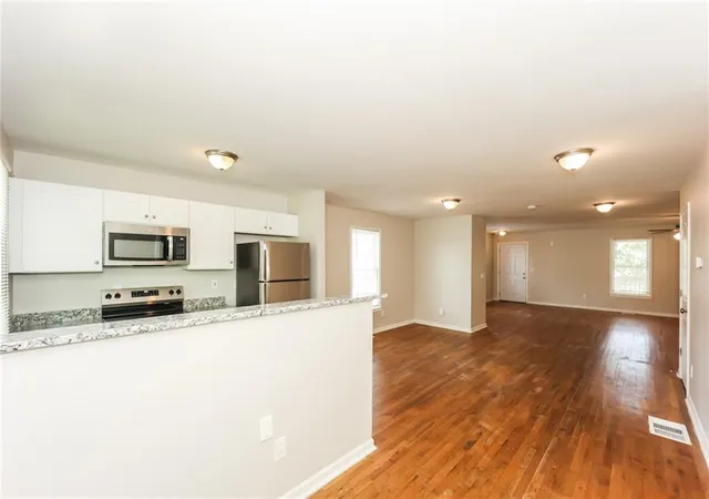 Homes for sale in Atlanta, GA | 1112 Smith St, Atlanta, GA 30310 | MLS# 7707867