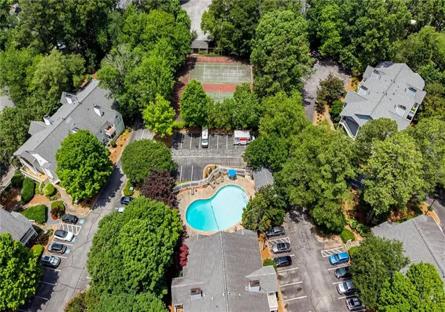 2nd image of 106 Gettysburg Pl, Atlanta, GA 30350