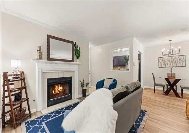 5th image of 106 Gettysburg Pl, Sandy Springs, GA 30350