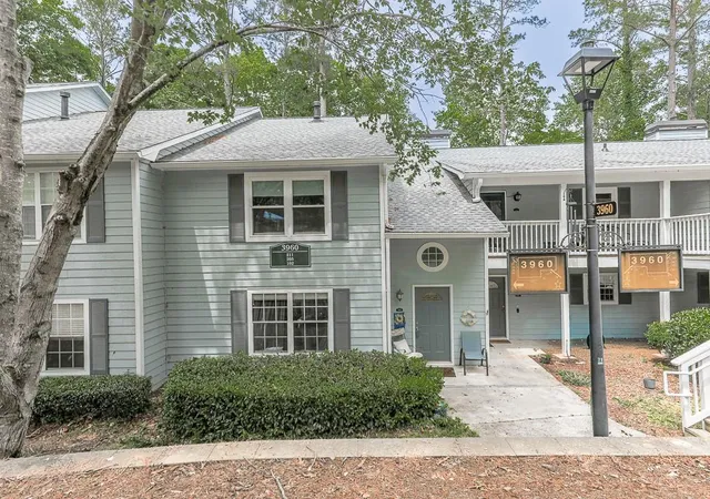 Homes for sale in Marietta, GA | 3960 Riverlook Pkwy Se #102, Marietta, GA 30067 | MLS# 7768144
