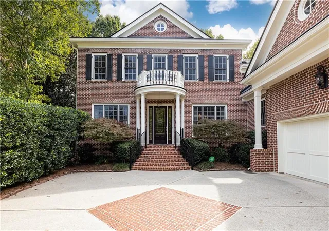 Single family home for sale at 835 Glengate Pl, Sandy Springs, GA 30328 | MLS# 7853365