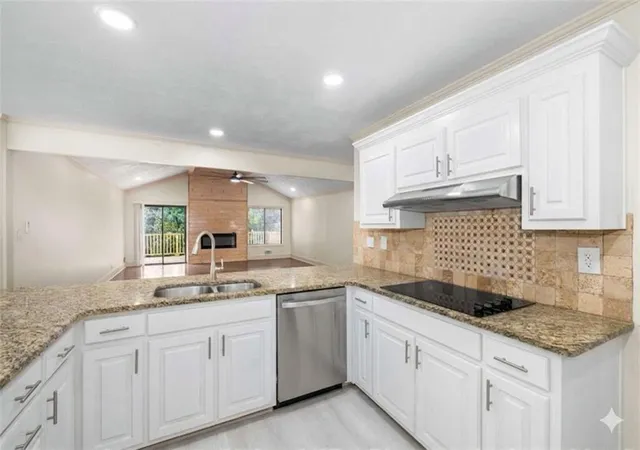 2nd image of 234 Shadow Lake Dr Sw, Lilburn, GA 30047 | MLS# 7755970