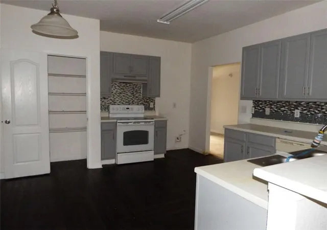 Photo 3 of Sale Pending at 1540 Rogers Preserve Rd, Lithonia, GA 30058 | MLS# 7804739 | Listing updated on 2026-09-15