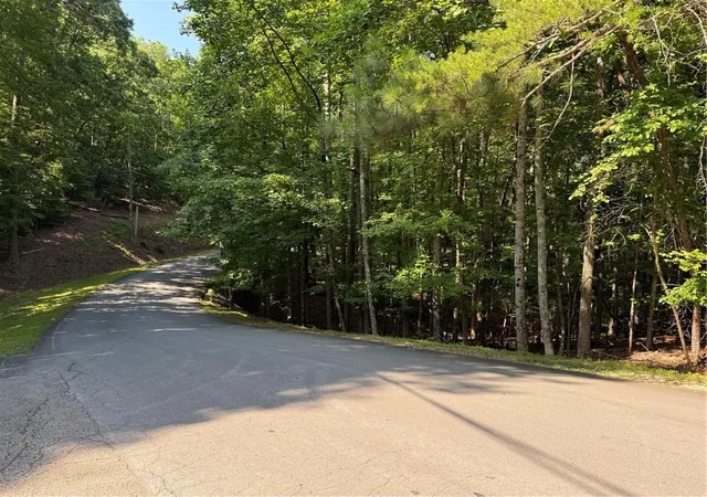 3rd image of 20 Hillside Dr, Waleska, GA 30183 | MLS# 7801936