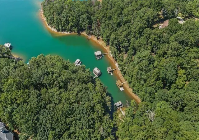Photo 4 of Single family home for sale at 7488 Shadburn Fry Rd, Cumming, GA 30041 | MLS# 7820668 | Listing updated on 2026-08-20