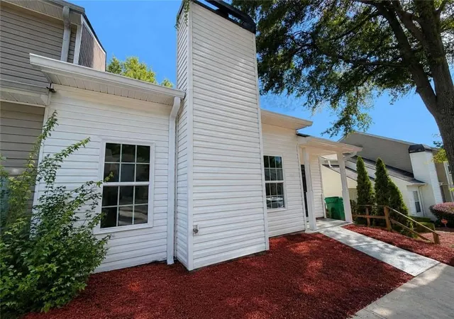 2nd image of 6341 Wellington Walk Wy, Lithonia, GA 30058 | MLS# 7816521