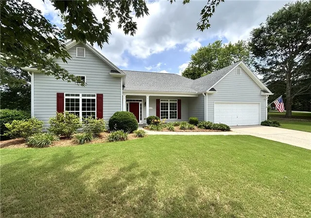 Homes for sale in Ball Ground, GA | 305 Hollybush Ct, Ball Ground, GA 30107 | MLS# 7729997