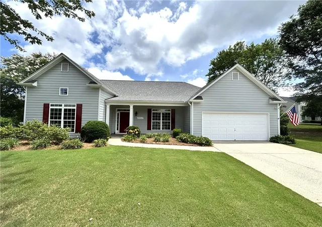Homes for sale in Ball Ground, GA | 305 Hollybush Ct, Ball Ground, GA 30107 | MLS# 7729997