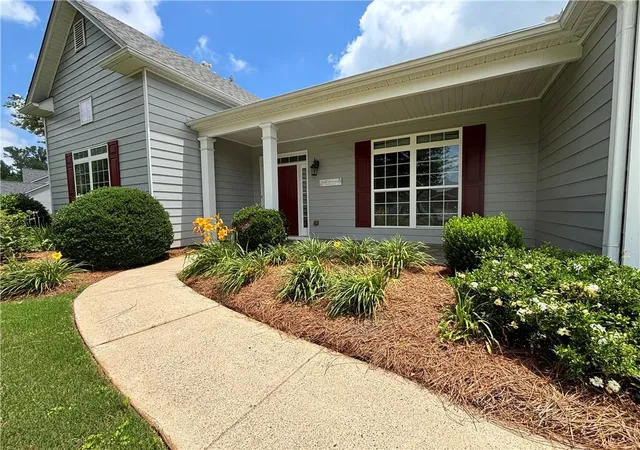 Homes for sale in Ball Ground, GA | 305 Hollybush Ct, Ball Ground, GA 30107 | MLS# 7729997