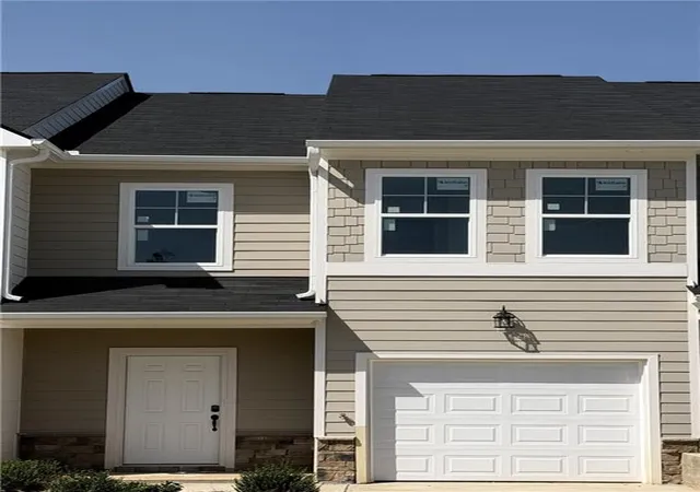 1st image of 323 Rolling Green Rd, Adairsville, GA 30103 | MLS# 7818541