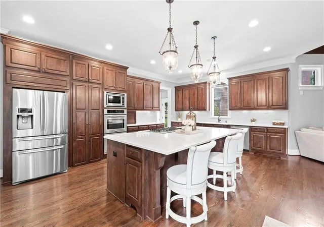 Photo 4 of Sale Pending at 16550 Quayside Dr, Alpharetta, GA 30004 | MLS# 7777019 | Listing updated on 2026-09-01