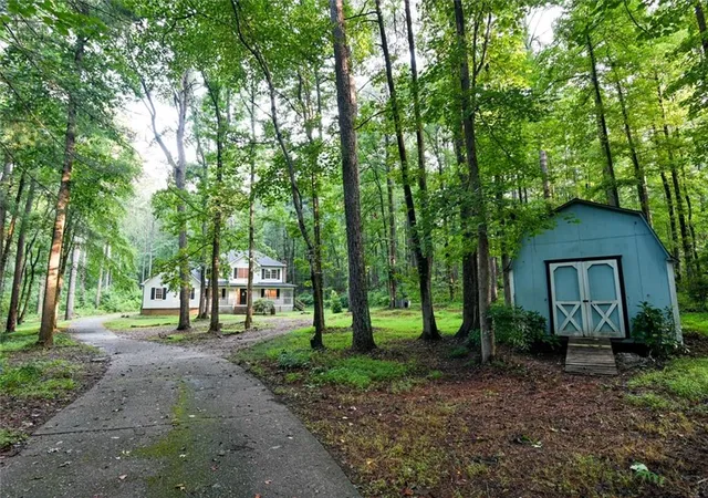 Photo 1 of Single family home for sale at 3545 Rock Fls Dr, Snellville, GA 30039 | MLS# 7804233 | Listing updated on 2026-09-16
