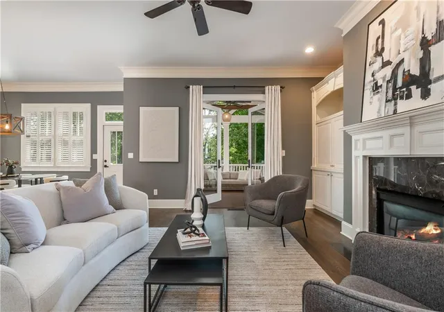 3rd image of 1252 Atlantic Dr Nw, Atlanta, GA 30318 | MLS# 7755958