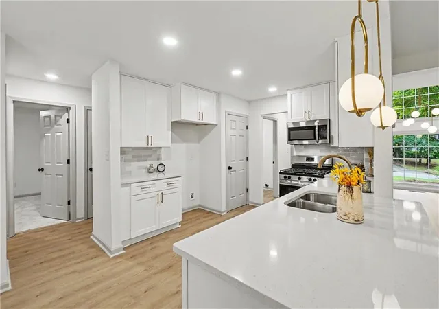 2nd image of 265 Lakeview Ln, Hiram, GA 30141 | MLS# 7796830