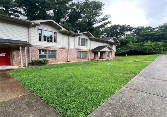 Photo 2 of Townhouse for sale at 1660 Stanton Rd Sw #4F, Atlanta, GA 30311 | MLS# 7829484 | Listing updated on 2026-08-30