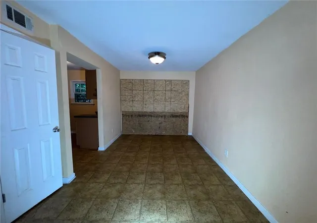 Photo 4 of Townhouse for sale at 1660 Stanton Rd Sw #4F, Atlanta, GA 30311 | MLS# 7829484 | Listing updated on 2026-08-30