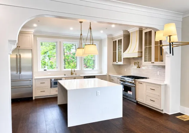 Photo 2 of Townhouse for sale at 3509 Kingsboro Rd, Atlanta, GA 30326 | MLS# 7810321 | Listing updated on 2026-07-28