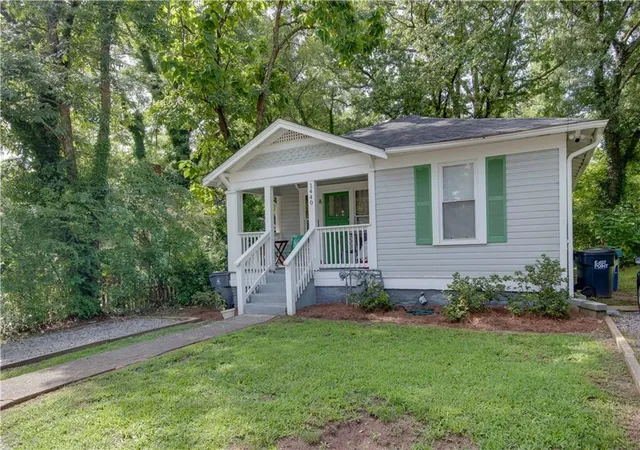 3rd image of 1440 Fulton Ave, Atlanta, GA 30344 | MLS# 7737598