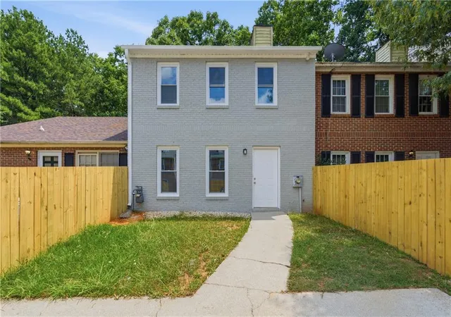 Photo 1 of Townhouse for sale at 260 Timber Crk Ln Sw, Marietta, GA 30060 | MLS# 7802199 | Listing updated on 2026-08-19