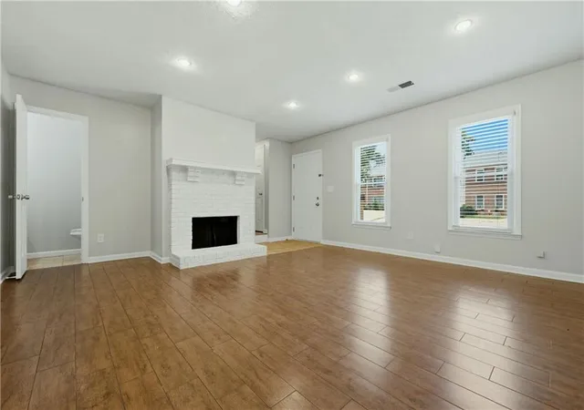 Photo 3 of Townhouse for sale at 260 Timber Crk Ln SW, Marietta, GA 30060 | MLS# 7802199 | Listing updated on 2026-08-19