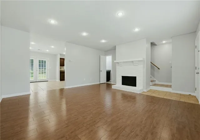 Photo 4 of Townhouse for sale at 260 Timber Crk Ln SW, Marietta, GA 30060 | MLS# 7802199 | Listing updated on 2026-08-19