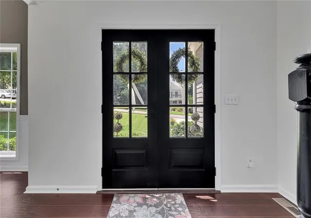 Photo 3 of Sale Pending at 7211 Meadow Gate Way, Woodstock, GA 30189 | MLS# 7823345 | Listing updated on 2026-09-15