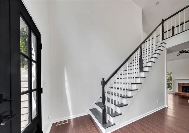 Photo 4 of Sale Pending at 7211 Meadow Gate Way, Woodstock, GA 30189 | MLS# 7823345 | Listing updated on 2026-09-15