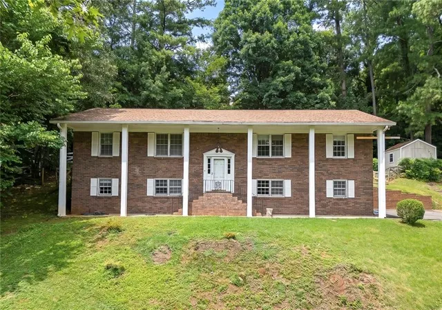 Homes for sale in Kennesaw, GA | 279 Heck Rd Ne, Kennesaw, GA 30144 | MLS# 7786237