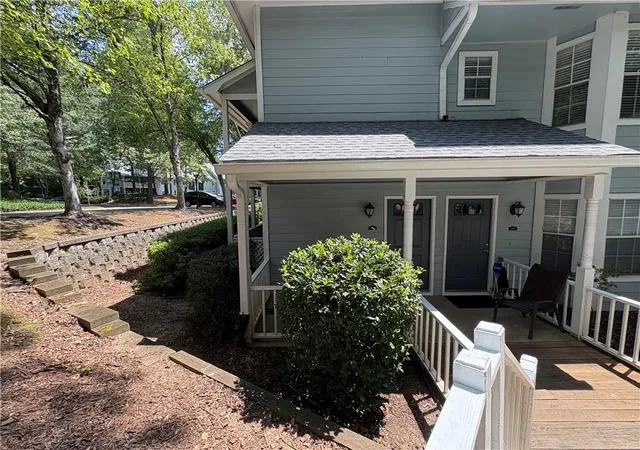 Photo 2 of Condo for sale at 4080 Riverlook Pkwy #205, Marietta, GA 30067 | MLS# 7817227 | Listing updated on 2026-08-08