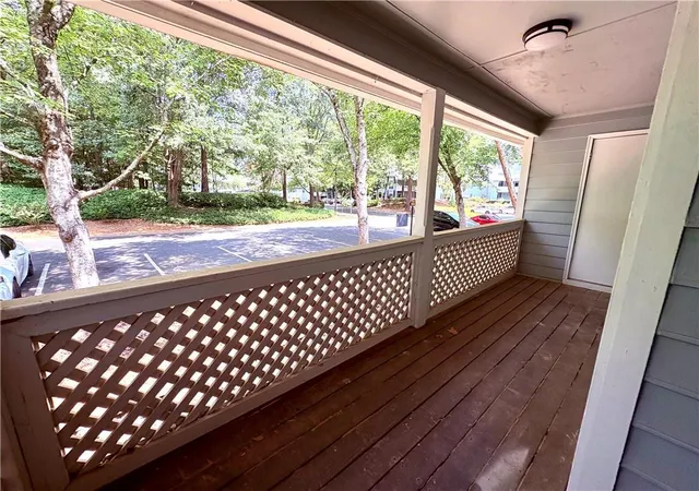 Photo 3 of Condo for sale at 4080 Riverlook Pkwy #205, Marietta, GA 30067 | MLS# 7817227 | Listing updated on 2026-08-08