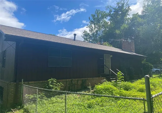 4th image of 3739 Chateauguay Dr, Decatur, GA 30034 | MLS# 7799002