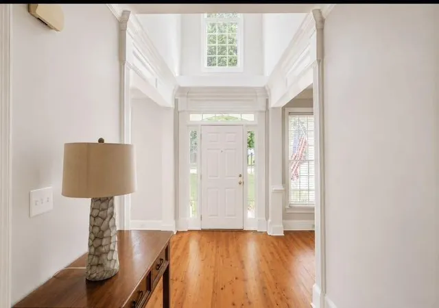 Photo 3 of Sale Pending at 5111 Cabot Crk Dr, Buford, GA 30518 | MLS# 7773467 | Listing updated on 2026-09-22