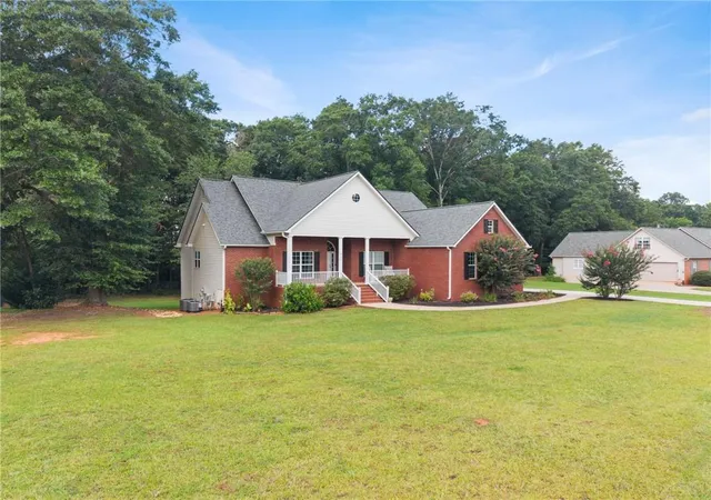 Photo 2 of Sale Pending at 316 Mckibben Dr, Locust Grove, GA 30248 | MLS# 7815641 | Listing updated on 2026-09-28