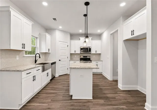Photo 2 of Single family home for sale at 181 Thunder Valley, Dawsonville, GA 30534 | MLS# 7777483 | Listing updated on 2026-09-13