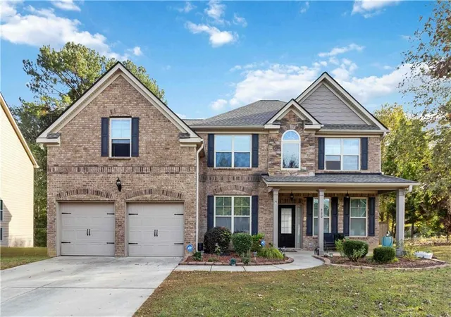 1st image of 200 Birchwood Dr, Loganville, GA 30052 | MLS# 7673196