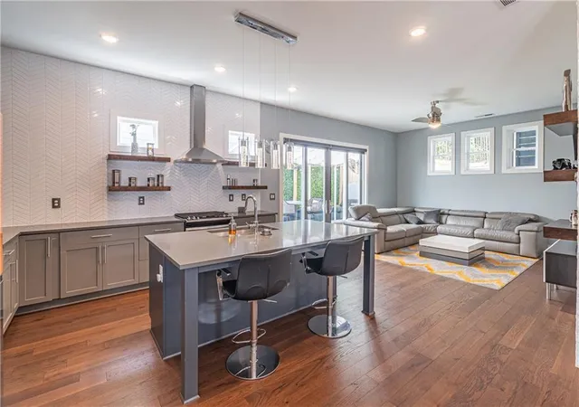 Photo 2 of Sale Pending at 42 Walthall St Ne #B, Atlanta, GA 30307 | MLS# 7817045 | Listing updated on 2026-09-12