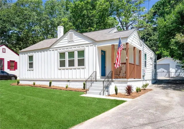 Photo 2 of Single family home for sale at 858 Linda Way, Forest Park, GA 30297 | MLS# 7809307 | Listing updated on 2026-09-16