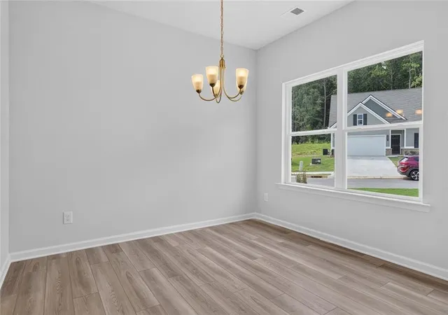 2nd image of 126 Sycamore Ln, Calhoun, GA 30701 | MLS# 7746674