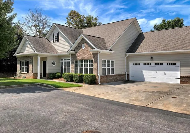 Photo 1 of Sale Pending at 3601 Canton Rd #111, Marietta, GA 30066 | MLS# 7820966 | Listing updated on 2026-09-07