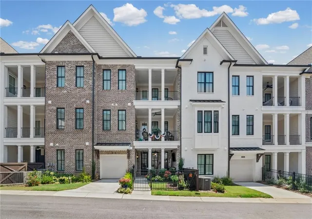 2nd image of 4025 Andalusia Ave, Peachtree Corners, GA 30092 | MLS# 7825760