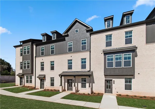 3rd image of 2606 Daybreak Ln, Newnan, GA 30265 | MLS# 7754205