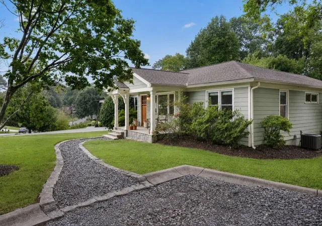 Photo 2 of Sale Pending at 1132 Vista Trl Ne, Atlanta, GA 30324 | MLS# 7816900 | Listing updated on 2026-08-17