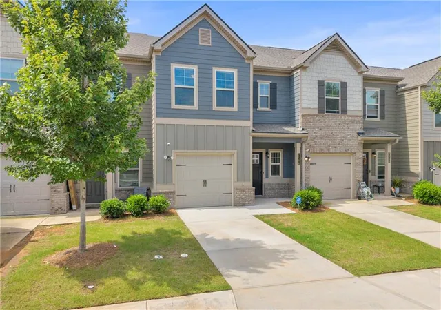 Photo 2 of Townhouse for sale at 7106 Chara Ln SW, Atlanta, GA 30331 | MLS# 7787230 | Listing updated on 2026-10-29